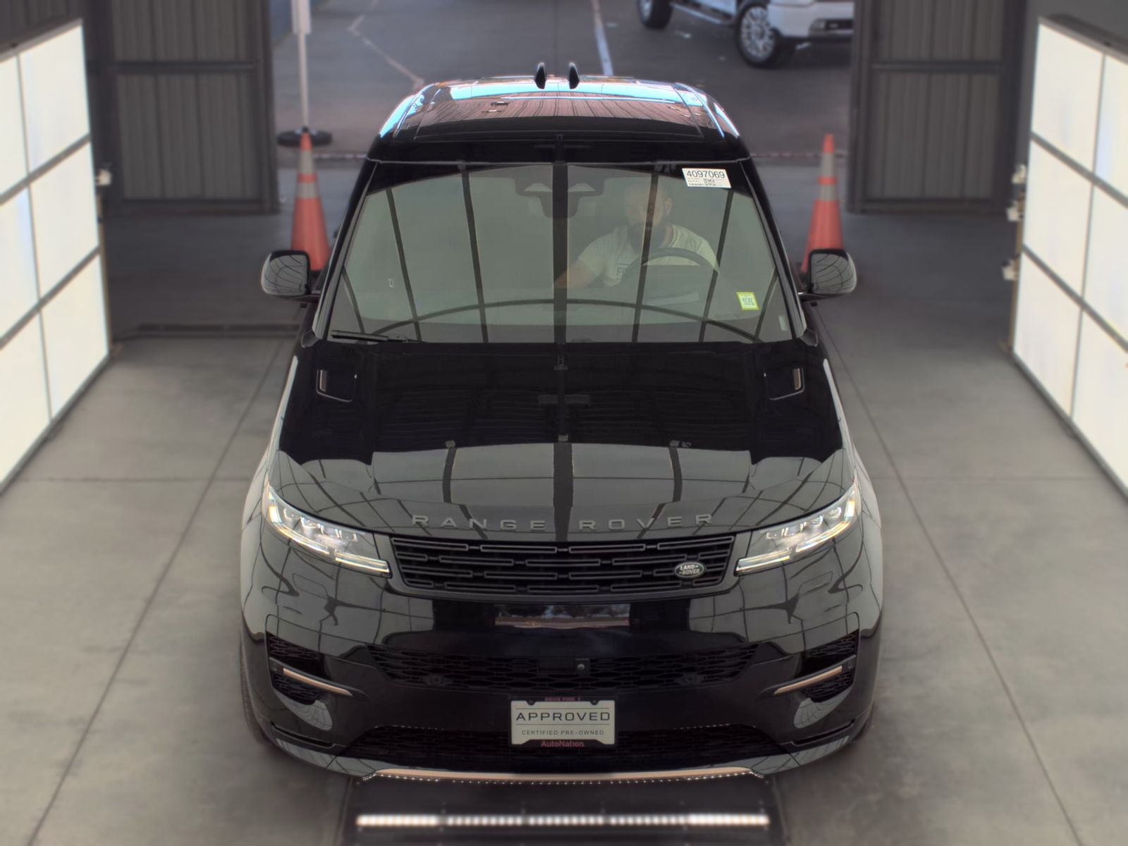 land rover range rover sport 2025 SAL119F48SA430669 image land rover range rover sport 2025 SAL119F48SA430669 image
